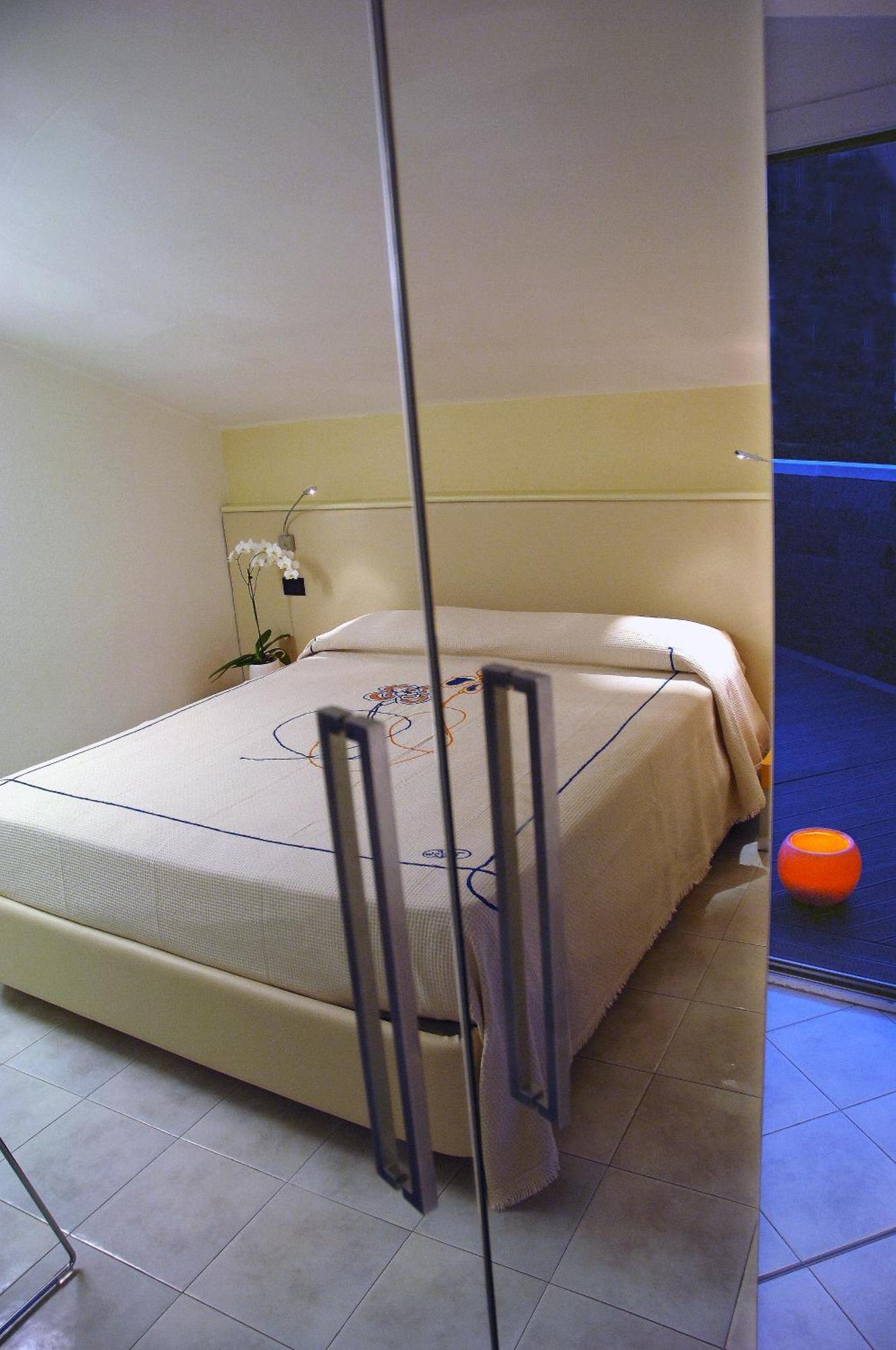 Hotel Eros Residence Червия Экстерьер фото