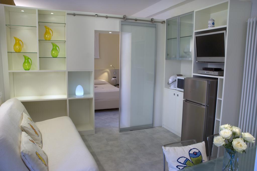 Hotel Eros Residence Червия Экстерьер фото